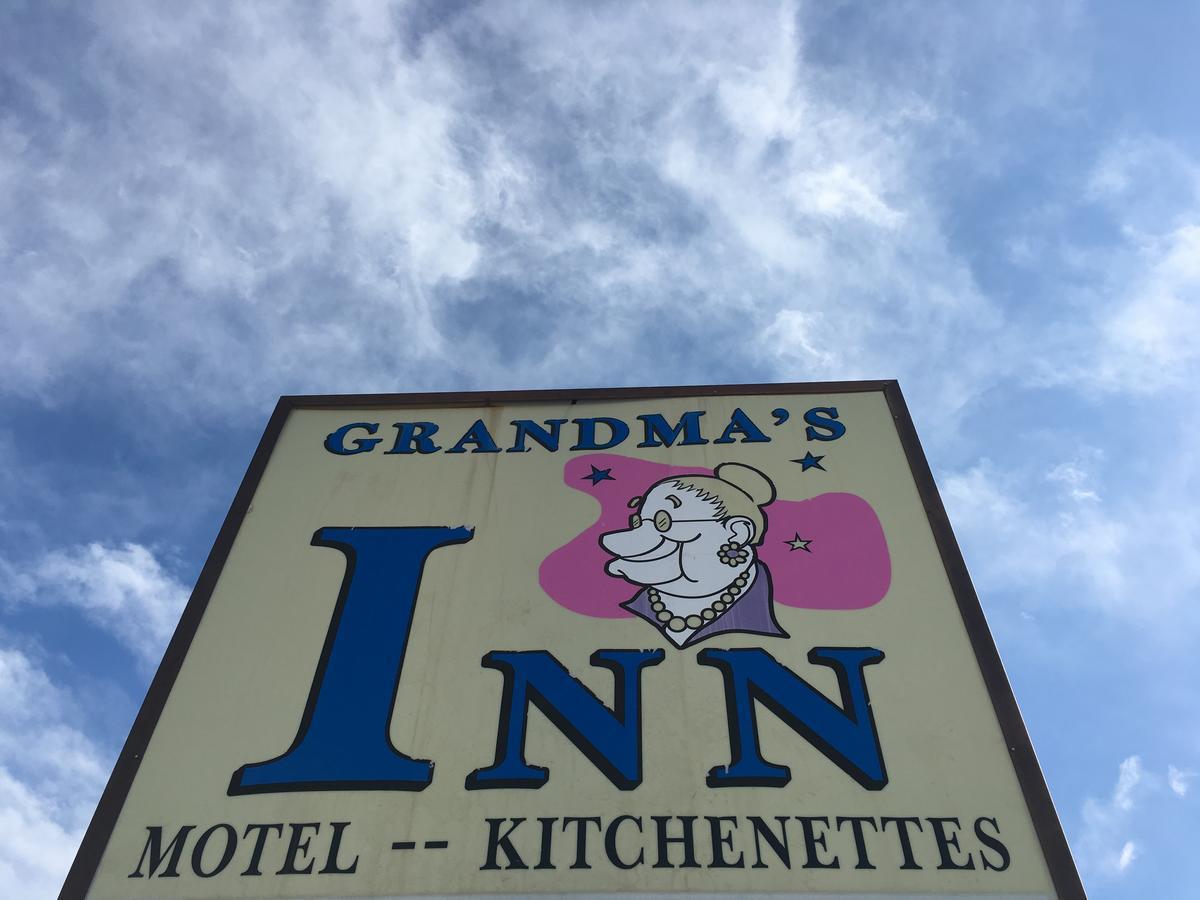 Grandmas Inn ทอร์ริงตัน ภายนอก รูปภาพ