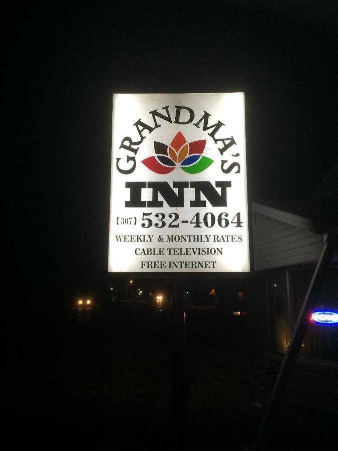 Grandmas Inn ทอร์ริงตัน ภายนอก รูปภาพ